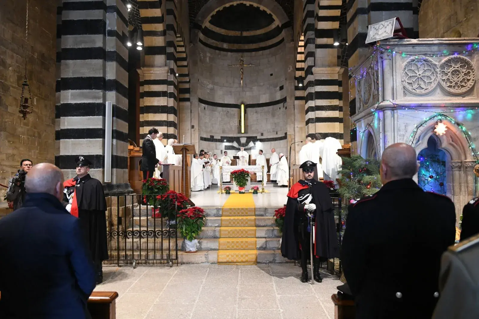 L'Ordinario militare monsignor Saba a San Pietro di Sorres: una celebrazione nel segno della pace