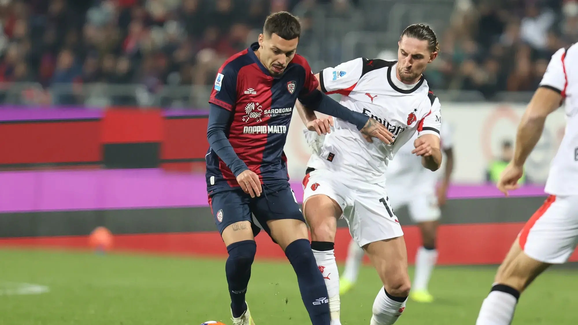 Cagliari-Milan 0-1, un gol di Leao basta per sbancare la Domus