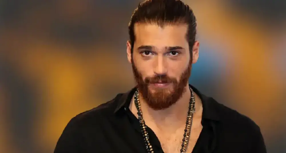 Can Yaman rilasciato dopo l’arresto nell’operazione antidroga