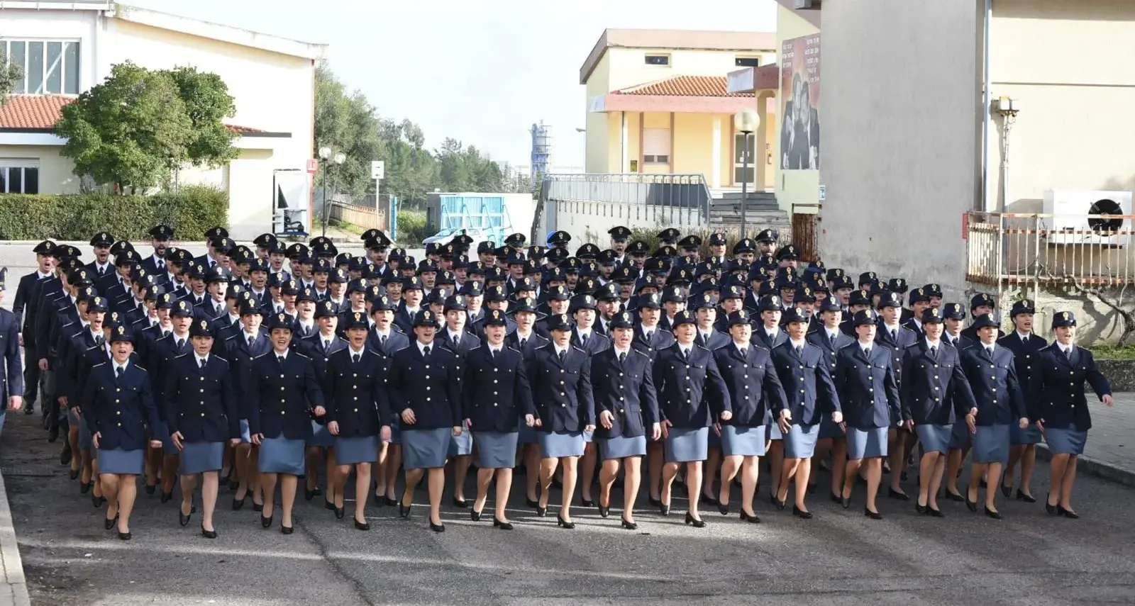 Cerimonia di consegna degli alamari per 149 nuovi agenti della Polizia di Stato ad Abbasanta