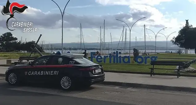 Quattro ciclomotori rubati nascosti in un fondo agricolo: un denunciato ad Alghero