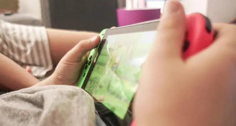 Undicenne uccide il padre sparandogli: l'uomo gli aveva sequestrato il videogioco