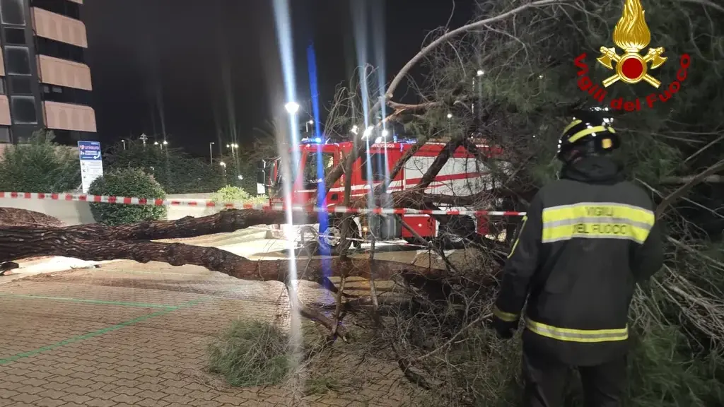 Ciclone Harry: oltre 300 interventi dei Vigili del Fuoco in Sardegna