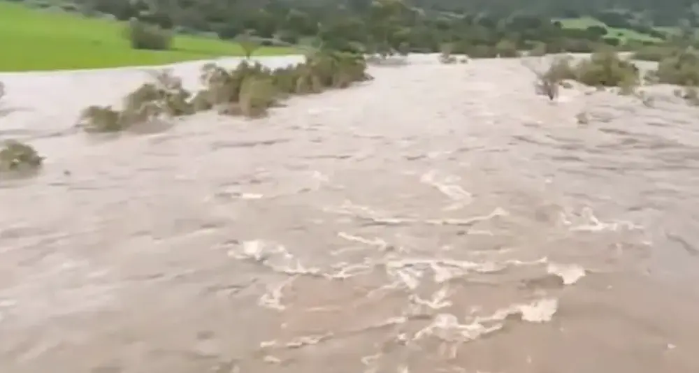 Ballao. Piogge insistenti, corsi d’acqua sotto osservazione: il Riu Stanali vicino alla piena | VIDEO