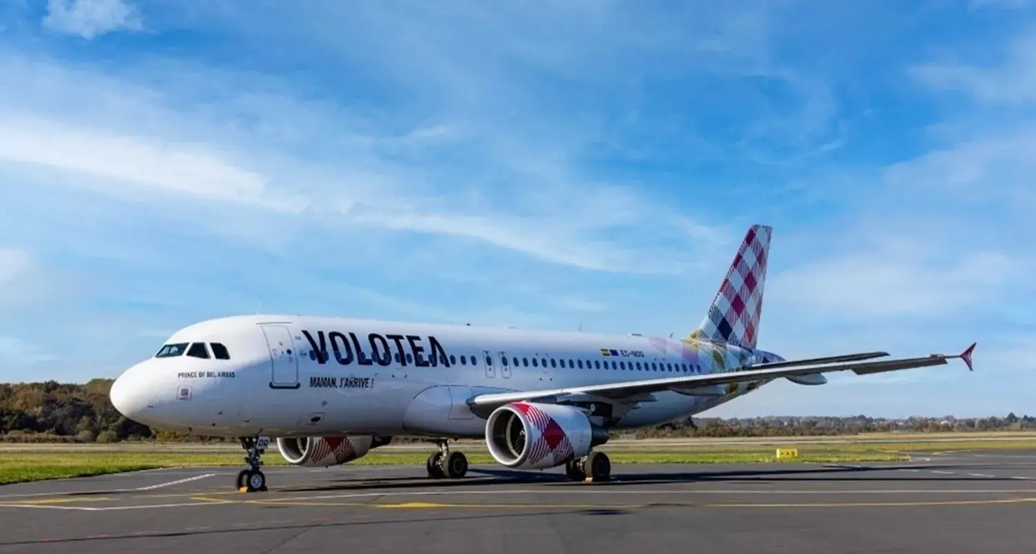 Nuovi voli Volotea: nel 2026 Olbia-Siviglia e Alghero-Lione