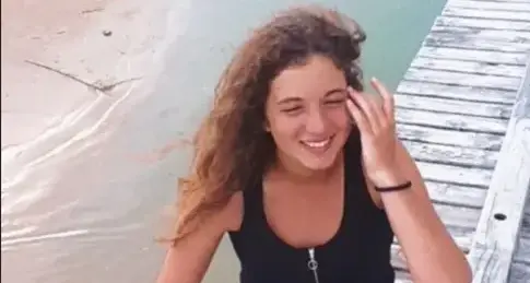 Tragedia durante una lezione di pilates: 21enne stroncata da un arresto cardiaco