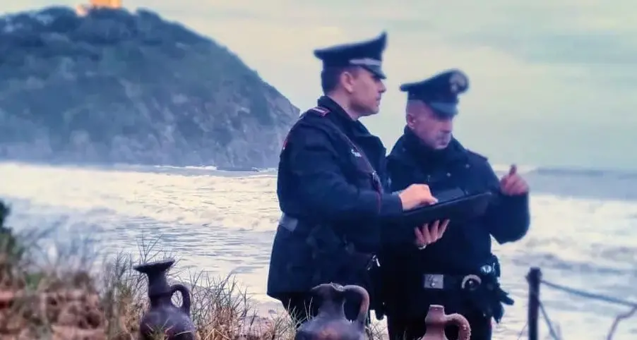 Quando il mare restituisce la storia: tombe fenicie riemergono a Domus de Maria