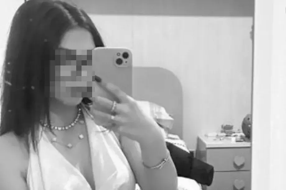 <p>Elsa Rubino</p>\\n