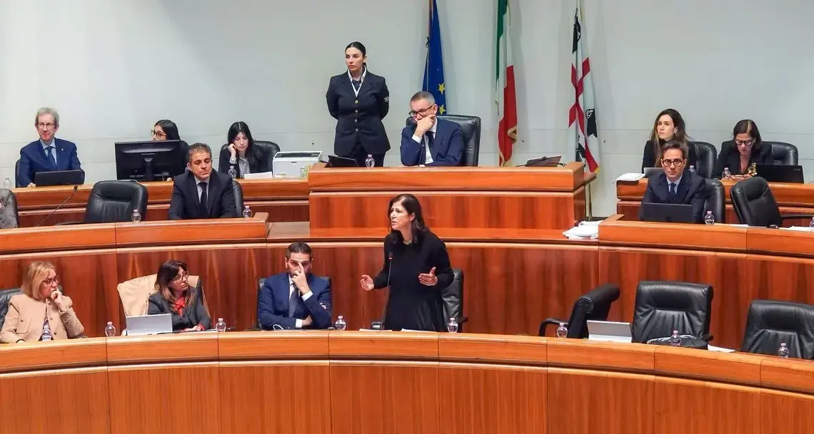 Sanità e Finanziaria 2026, Todde in Aula: “Serve una strategia solida e misurabile”