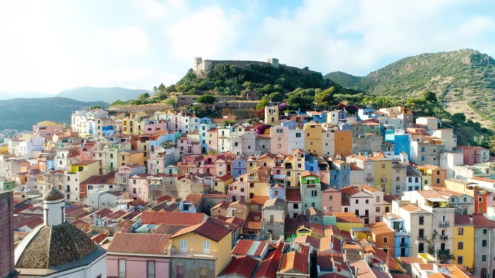 Dal 1° marzo a Bosa scattano le nuove tariffe della tassa di soggiorno