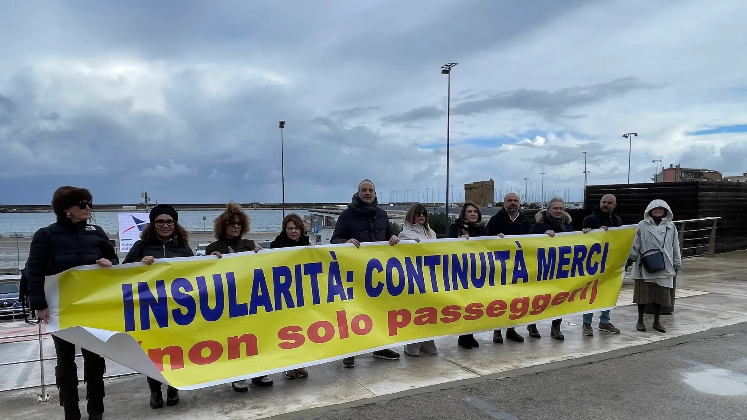 Protesta contro il caro trasporti a Porto Torres: \"Continuità territoriale anche per le merci\"
