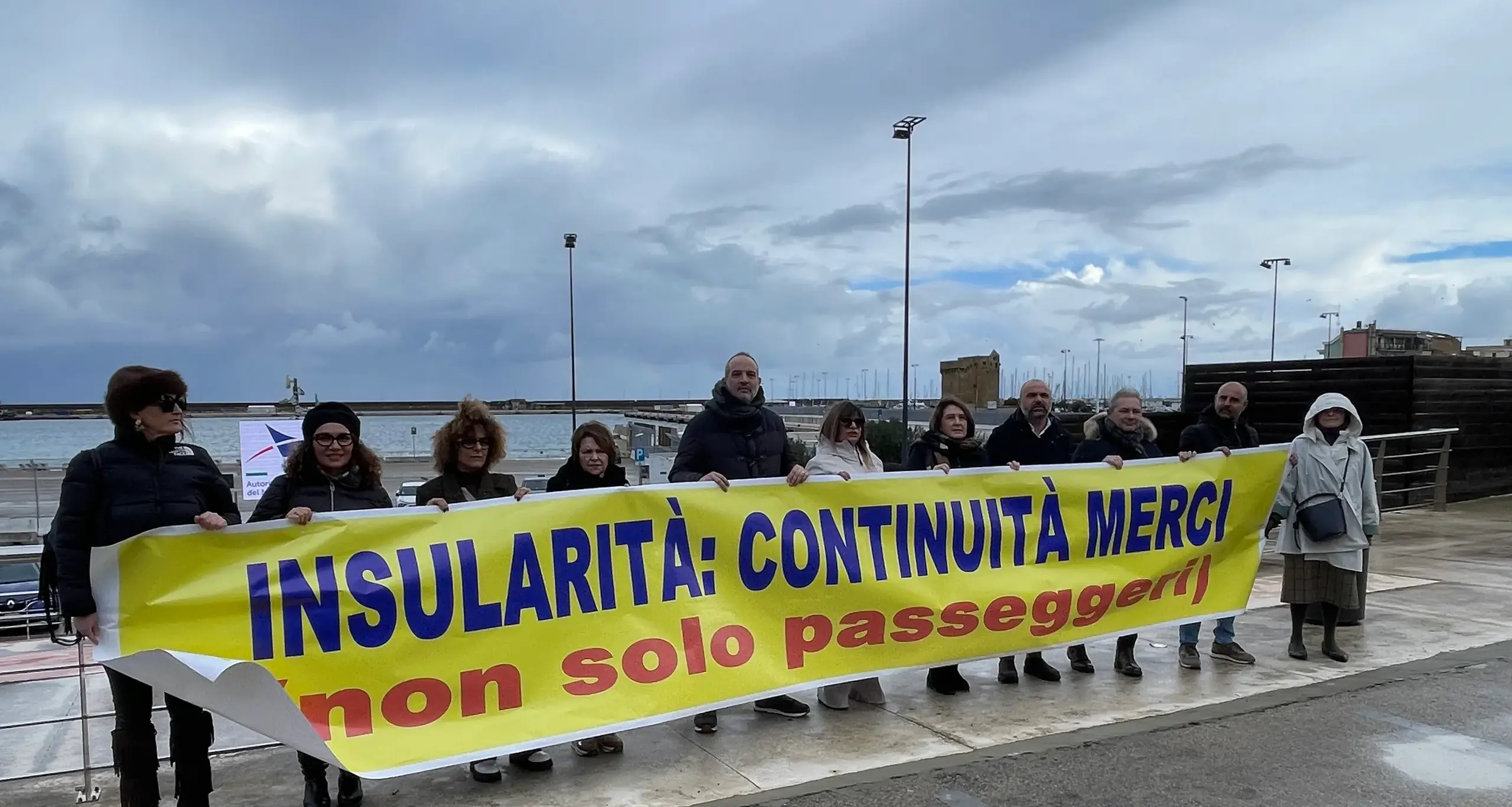 Protesta contro il caro trasporti a Porto Torres: \"Continuità territoriale anche per le merci\"