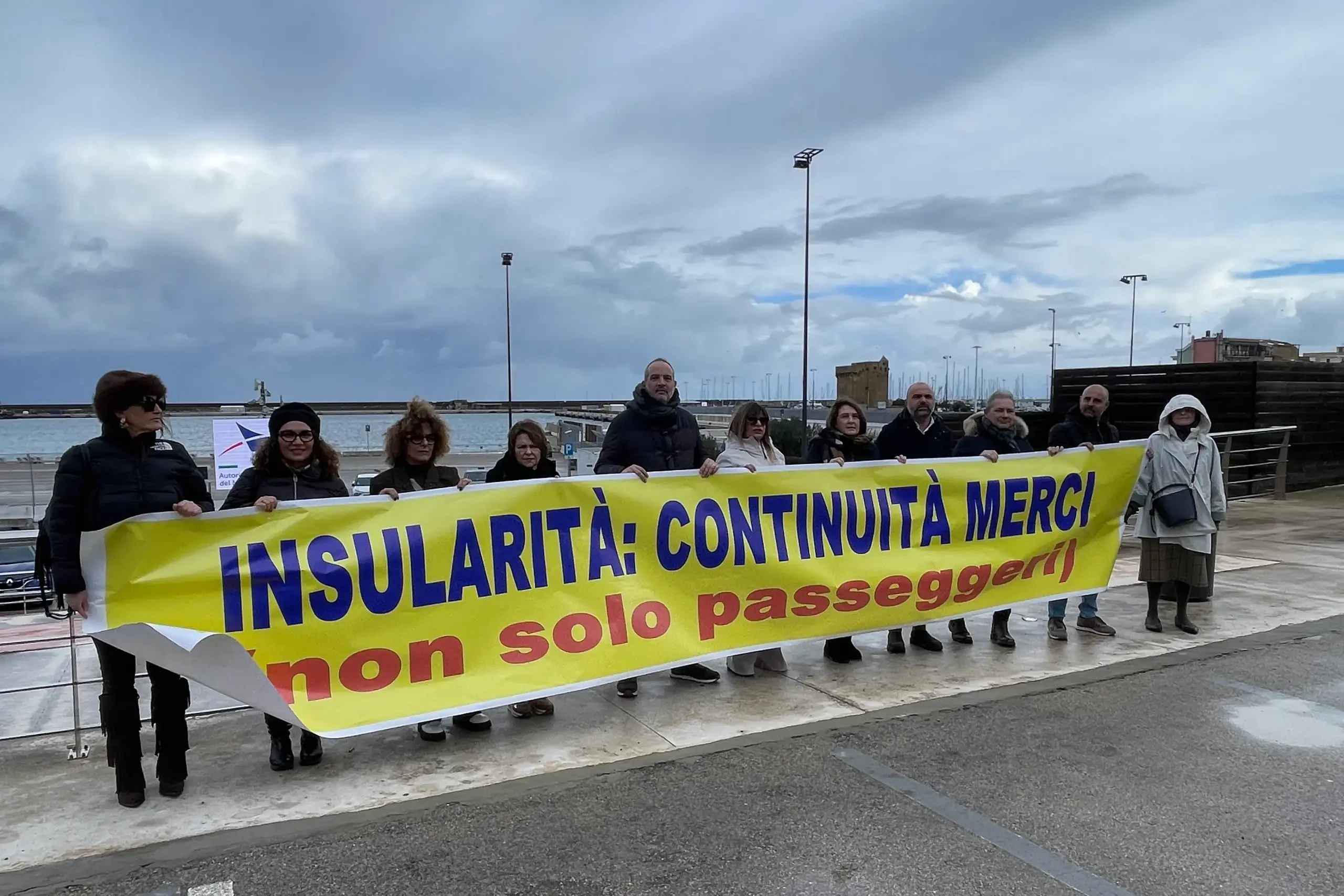 Protesta contro il caro trasporti a Porto Torres: \"Continuità territoriale anche per le merci\"