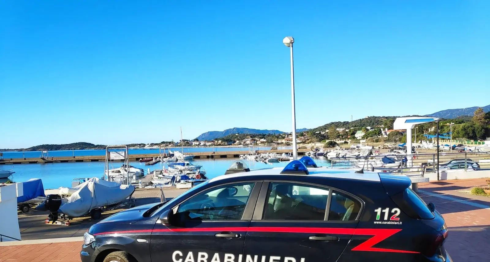 Sarroch. Quindici furti e carte di credito usate per acquisti: denunciato un 18enne