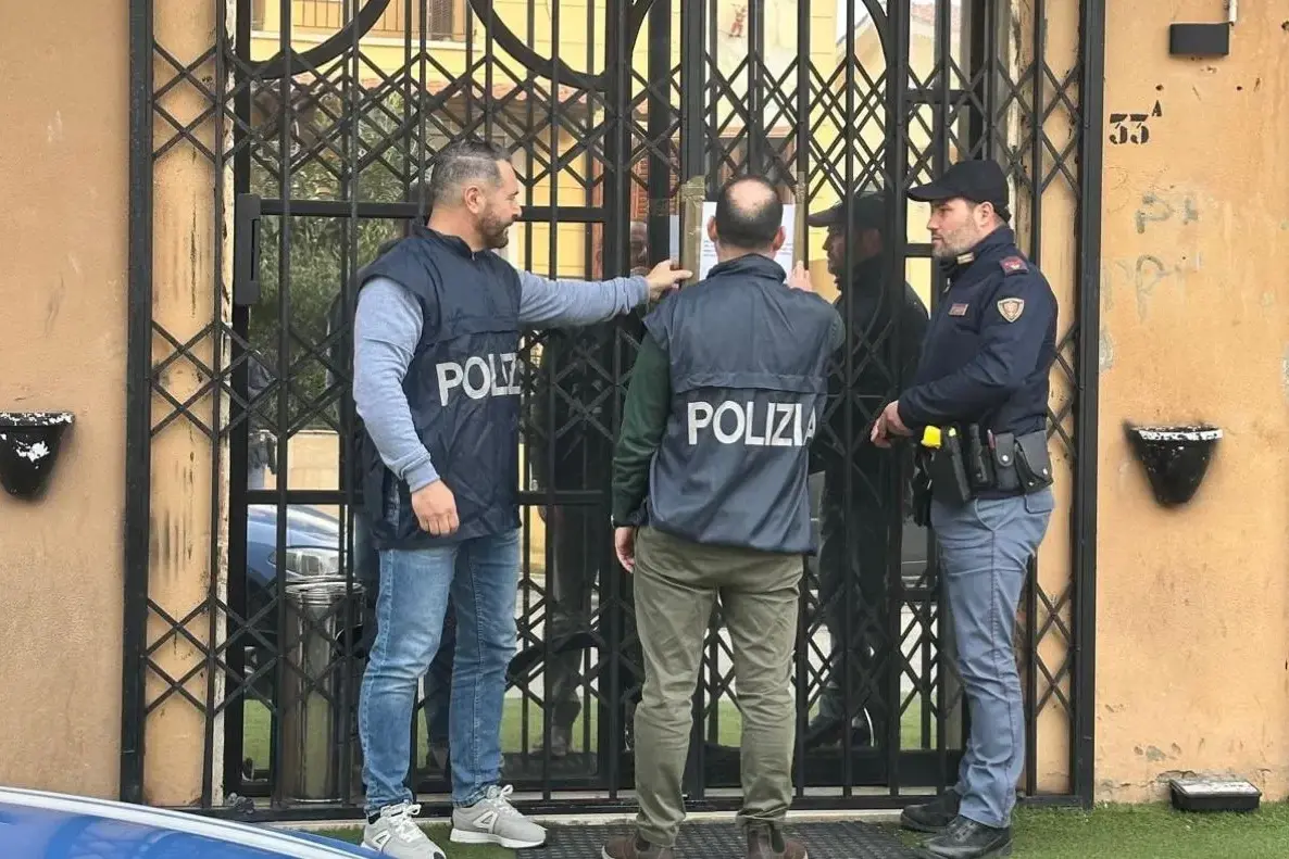 Sassari. Circolo privato chiuso per spaccio di droga