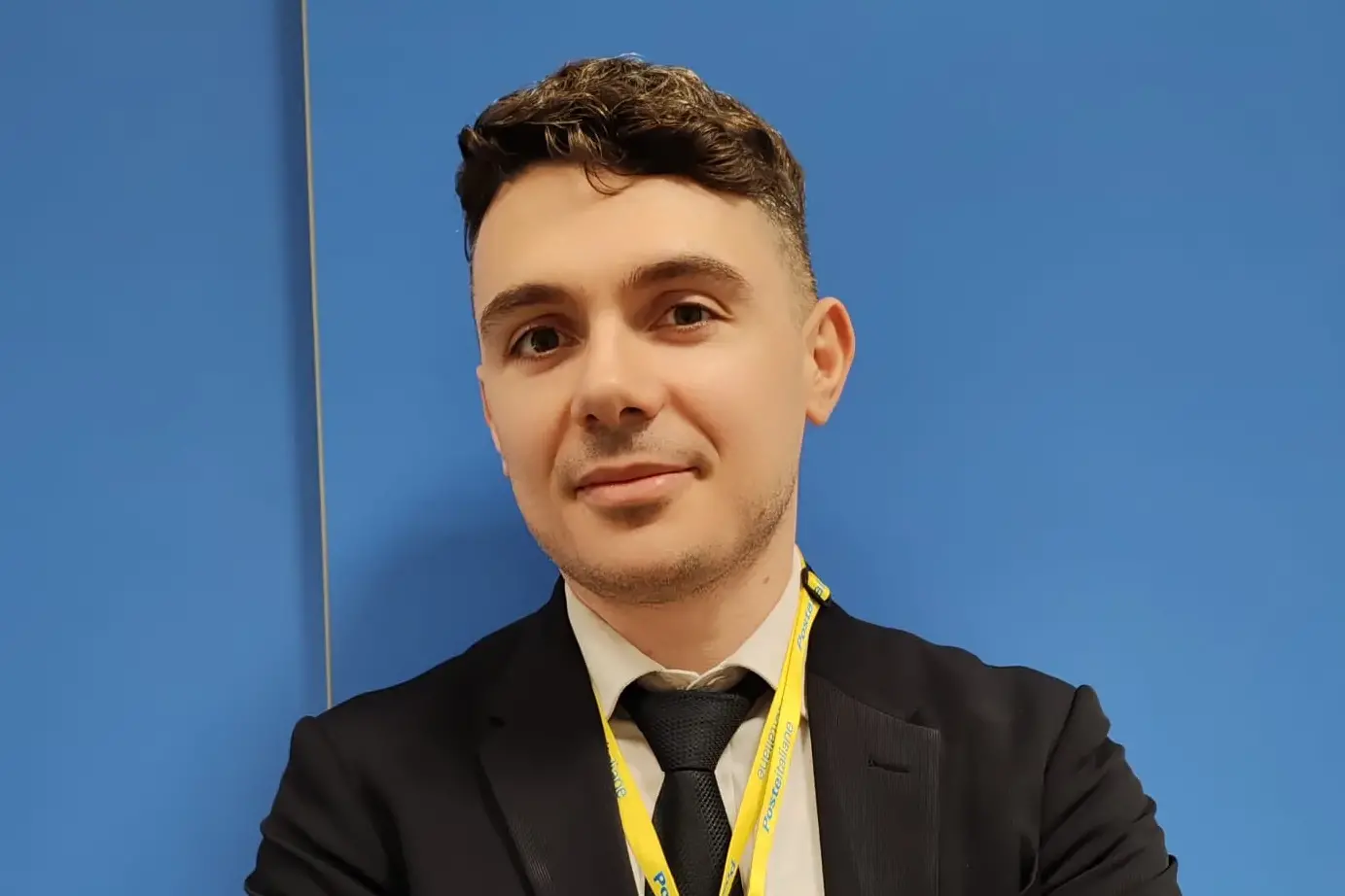 <p>Il direttore dell\\u2019ufficio postale di via Pascoli ad Assemini, Davide Vaccargiu</p>\\n