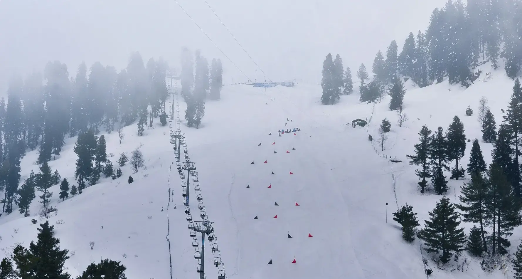 Turismo invernale: ricerche online sulle località sciistiche in crescita