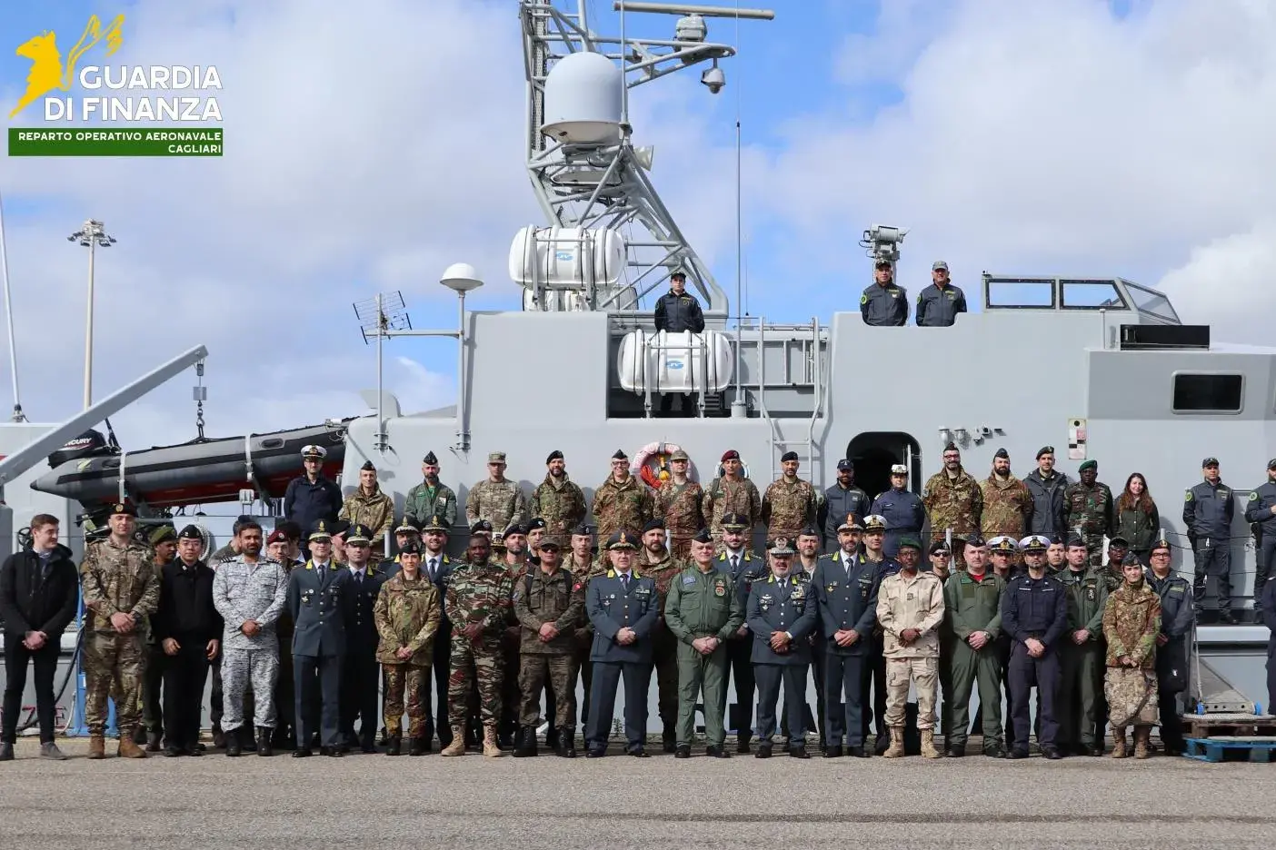 Ufficiali del Corso ISSMI in visita alla Guardia di Finanza di Cagliari