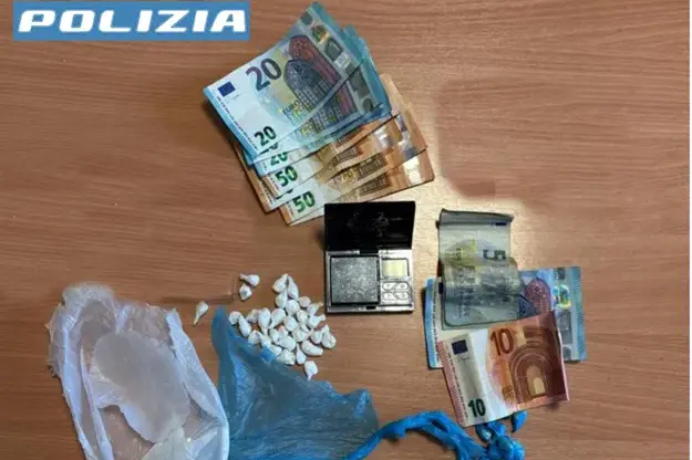 Blitz antidroga nel centro storico di Sassari: due arresti per spaccio di eroina e cocaina