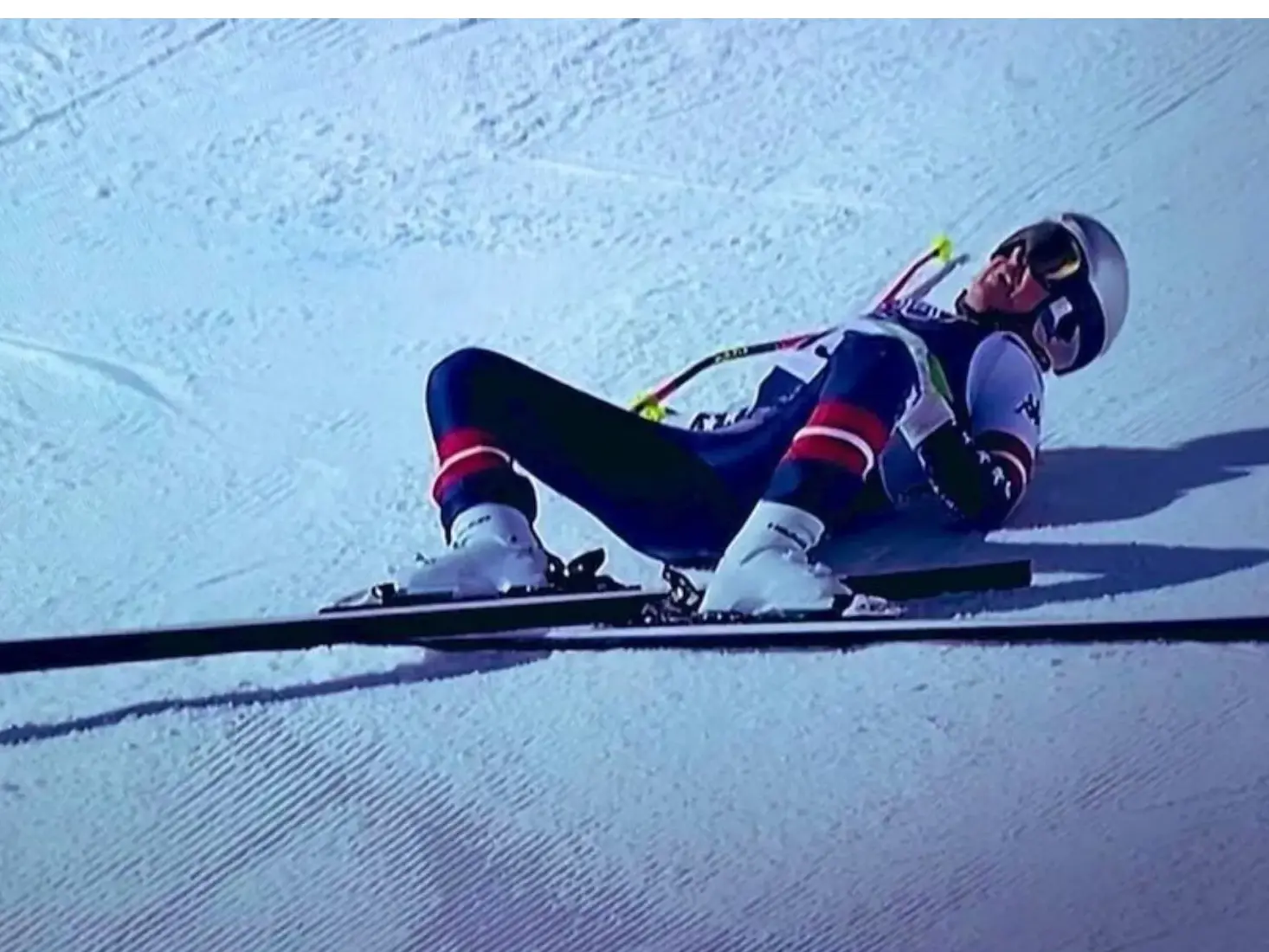 Milano-Cortina. Drammatico incidente nella discesa libera: Lindsey Vonn portata via in elicottero