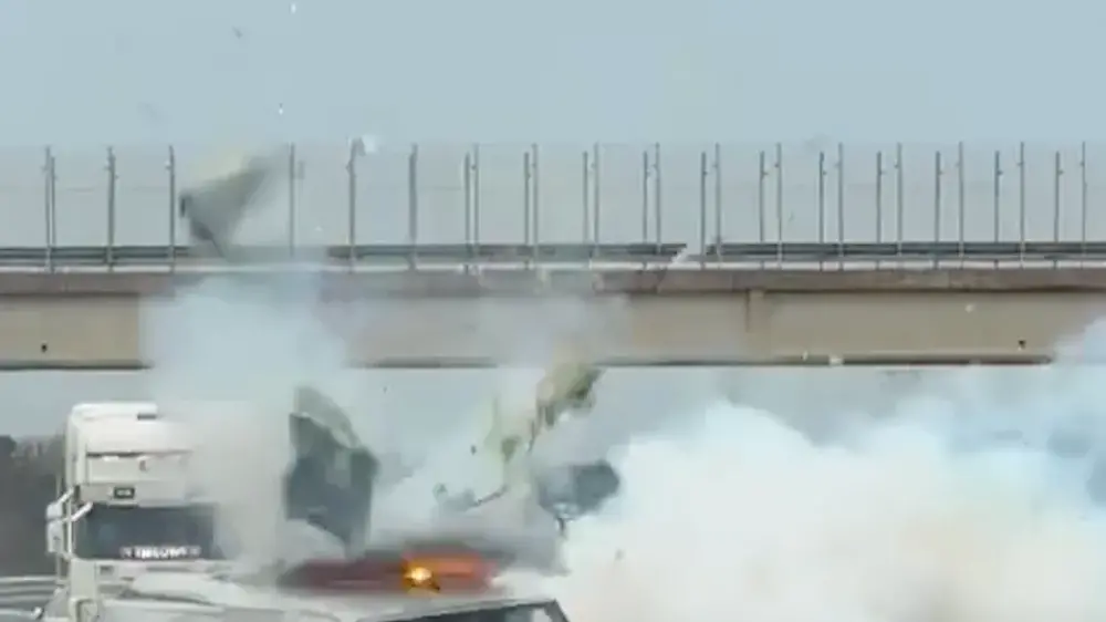 Assalto armato al portavalori sulla Lecce–Brindisi: strada bloccata ed esplosione in diretta