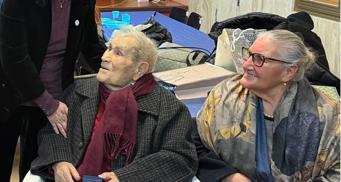 Pirri. Francesco Cogoni festeggia 100 anni: una vita dedicata al lavoro, alla famiglia e alla comunità