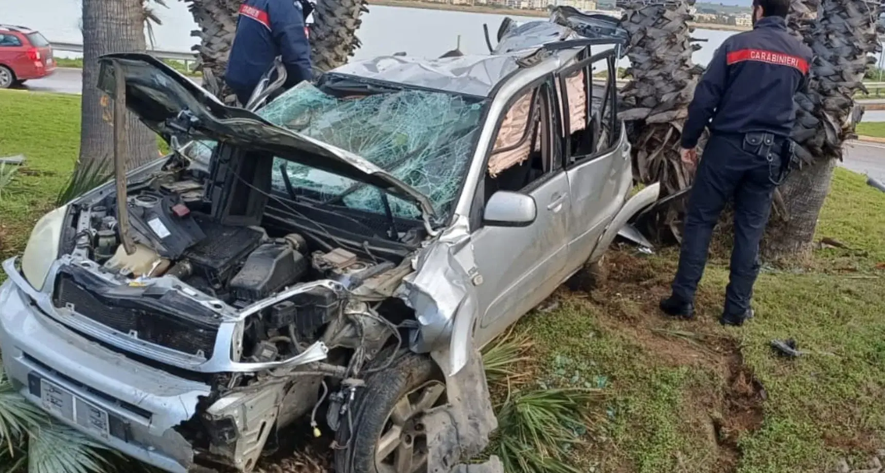Quartu Sant’Elena. Schianto sulla rotonda: il conducente dell'auto trovato in mare