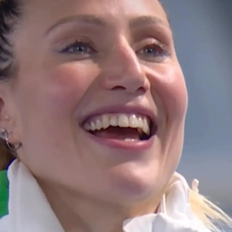 Francesca Lollobrigida immensa: doppio oro olimpico nei 3000 e 5000 metri. L’Italia vola nel medagliere