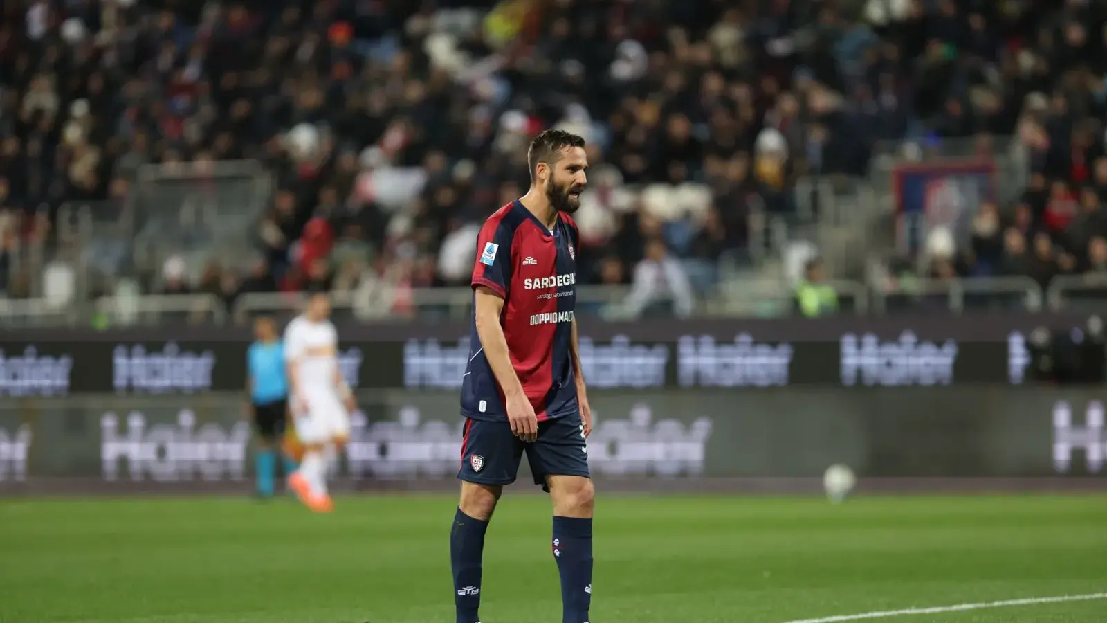 Cagliari-Lecce 0-2, sconfitta senza appello per i rossoblù