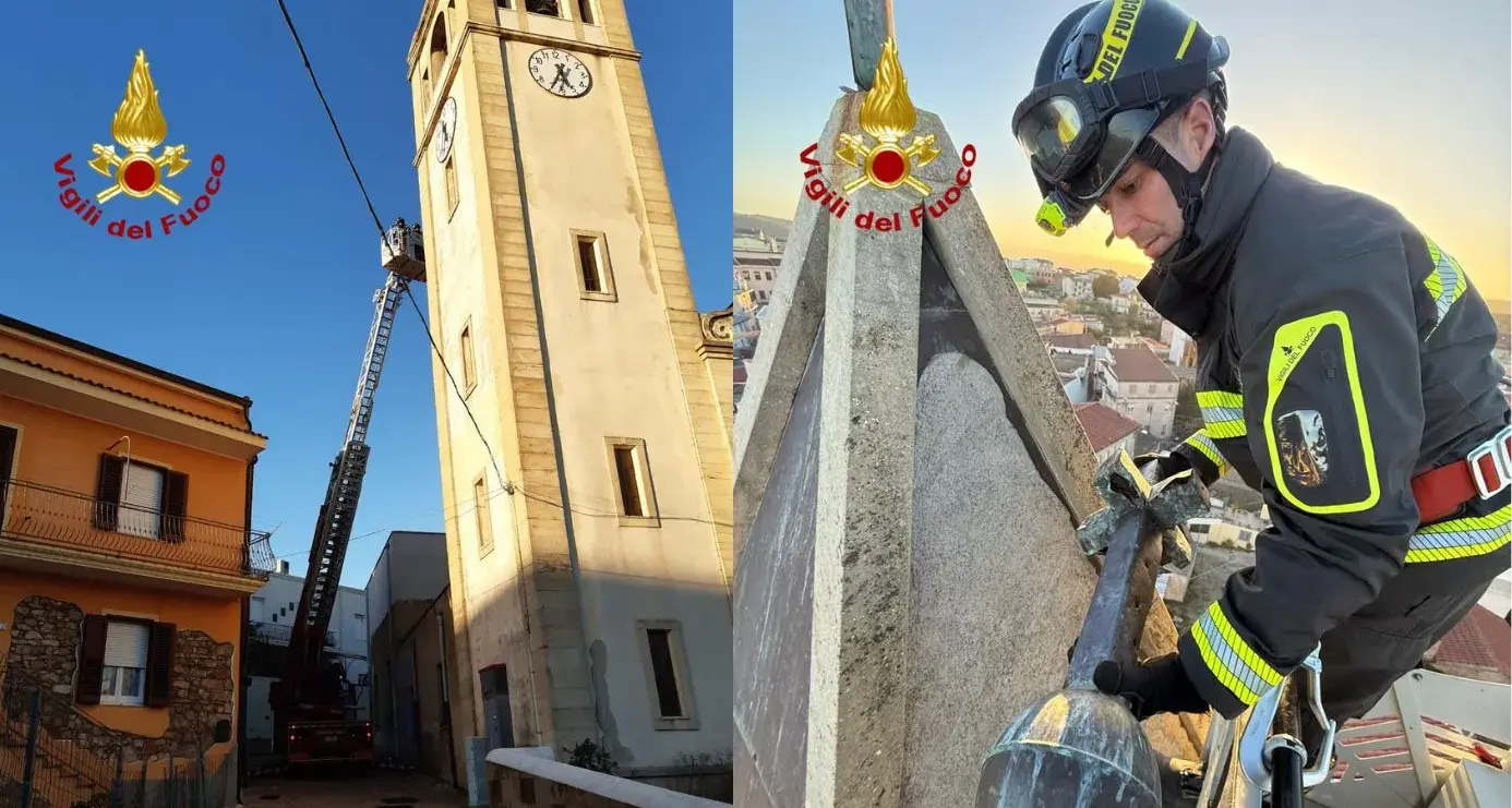 Il vento fa cadere la croce dalla chiesa di Perdasdefogu: intervento spettacolare dei Vigili del fuoco