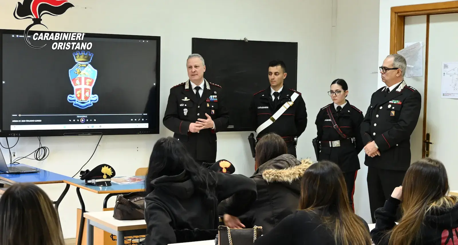 Carabinieri al Liceo Croce di Oristano per la Giornata dell’Orientamento Professionale e della Legalità