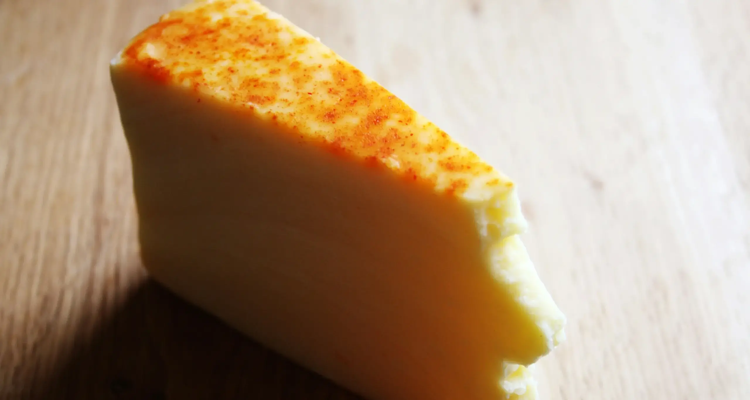 Scoperto ladro di formaggi a Padova: un 70enne mangiava le punte senza pagare