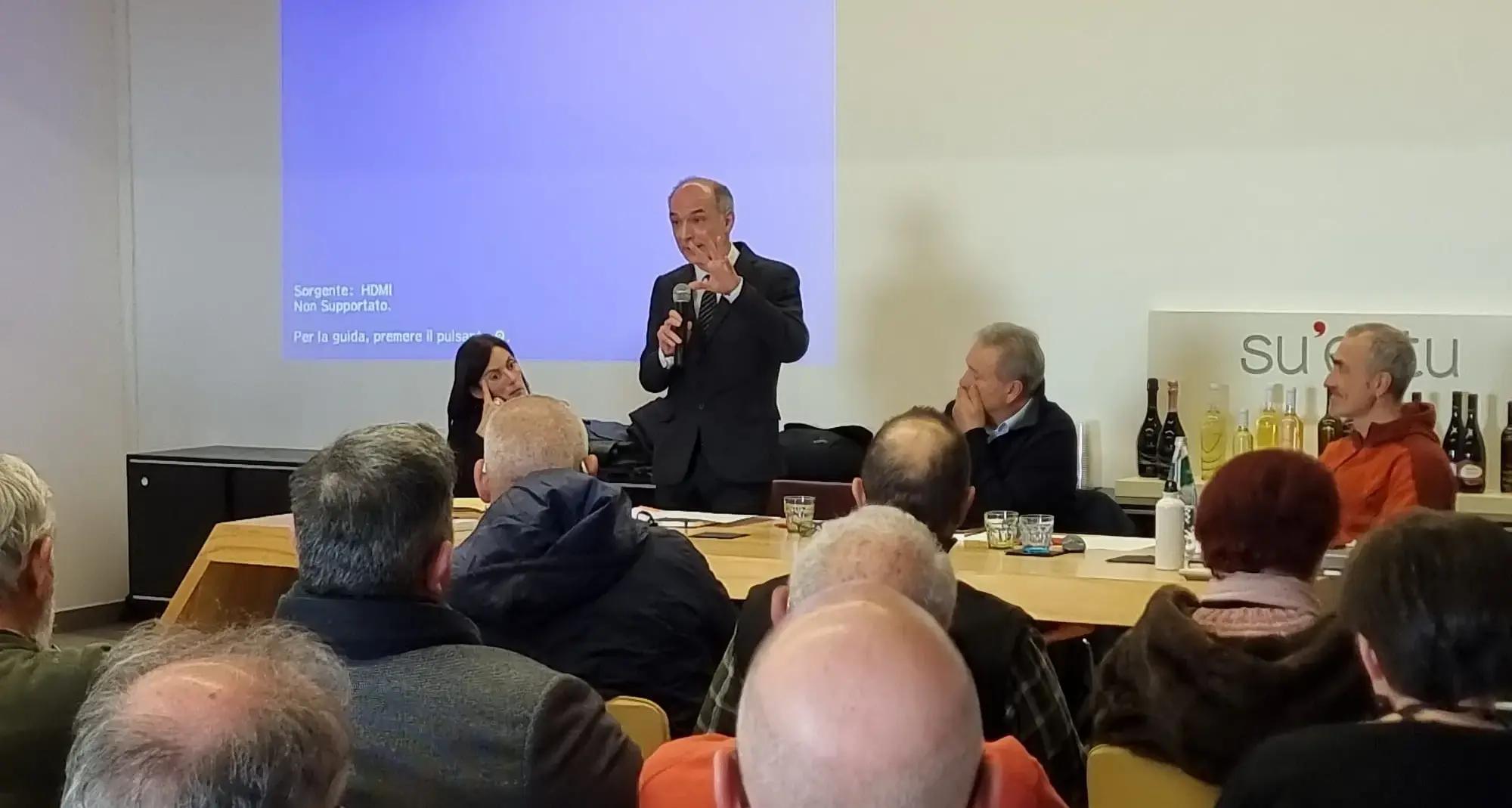 \"Energia in Sardegna. Chi decide? Noi o Roma?\", confronto aperto tra Regione e comitati locali