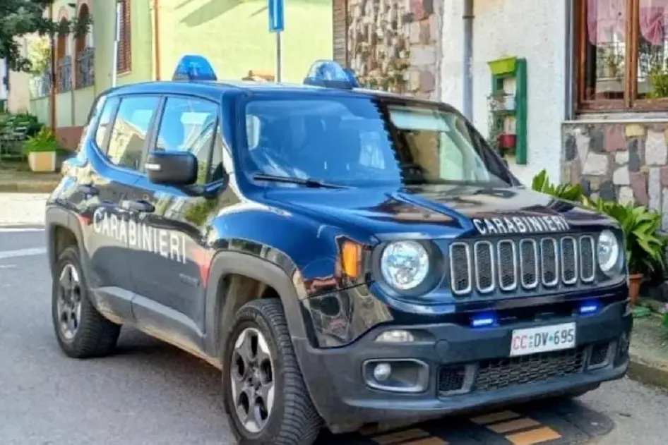 Teme di essere in pericolo e chiama i Carabinieri, arrestato per droga ad Assemini