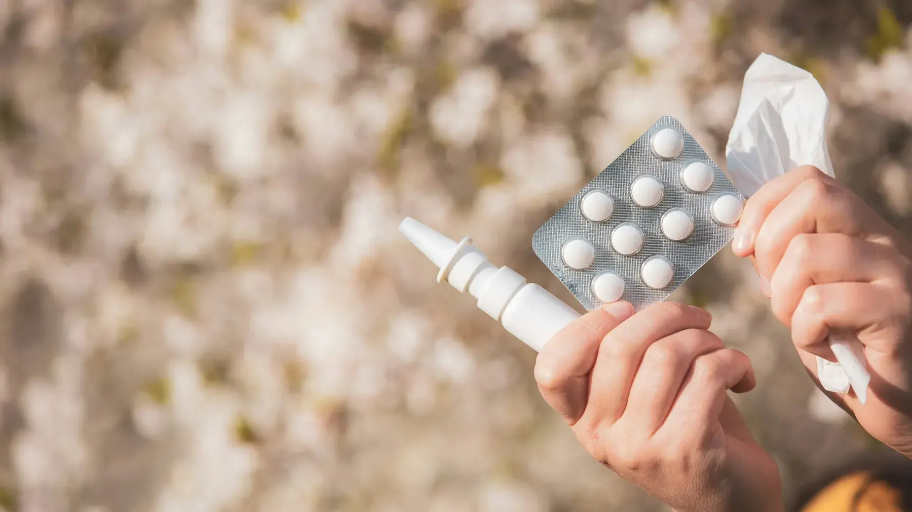 Allergie in anticipo, rischio voce ko: come proteggere le corde vocali