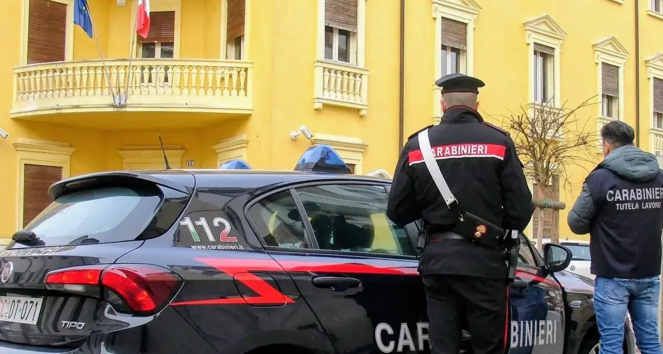 Violazioni sulla sicurezza sul lavoro: nei guai la titolare di un bar a Pula