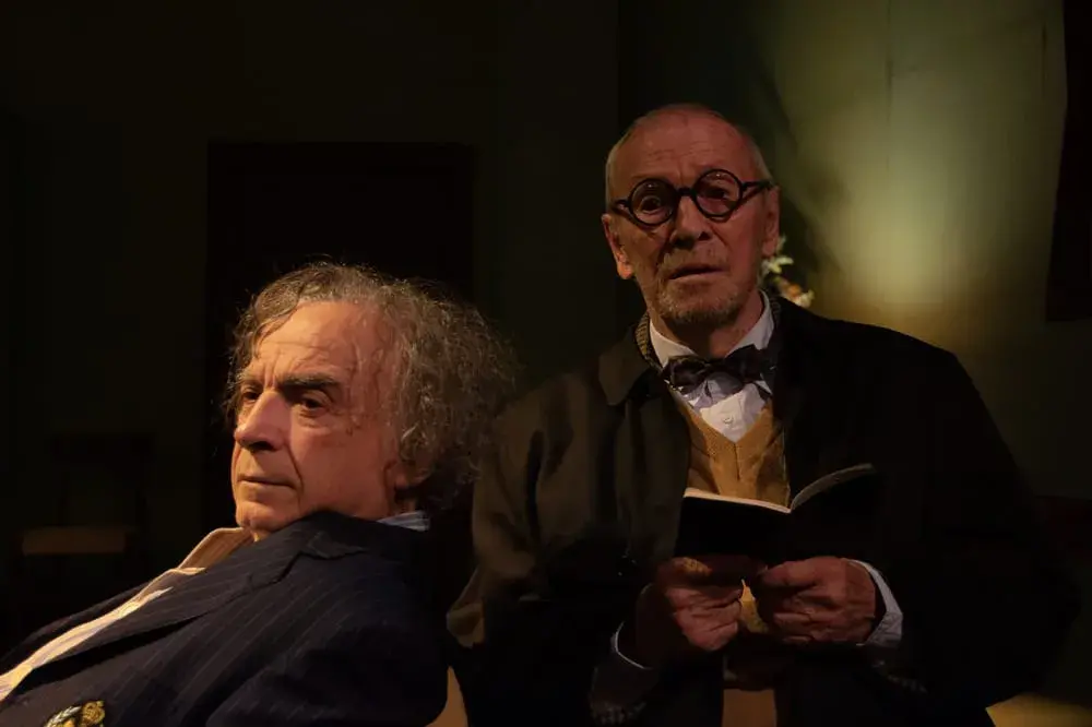 Orsini, Branciaroli e la malinconica arte di far ridere al Teatro Massimo di Cagliari