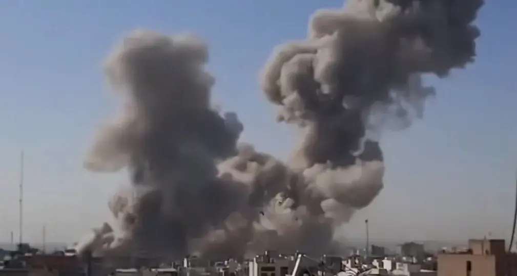 Israele lancia attacco preventivo contro l'Iran, supportato dagli USA, Trump: \"Azione necessaria\"