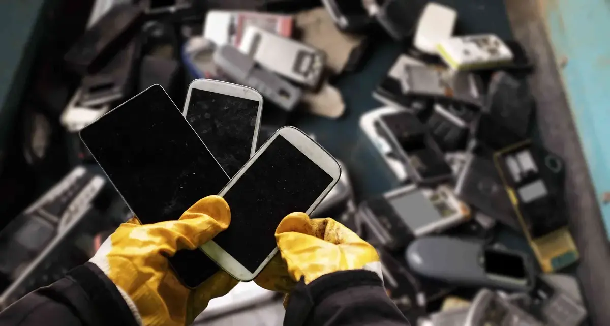 Rifiuti elettronici, sospesi i conferimenti a Cagliari e Sassari