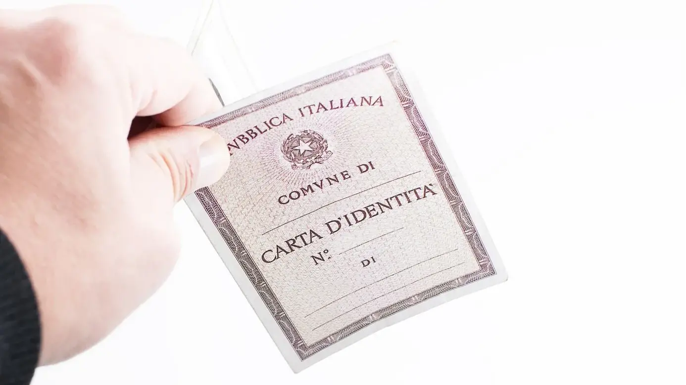 Corsa alla carta d'identità elettronica: l'appello ai cittadini del Comune di Olbia