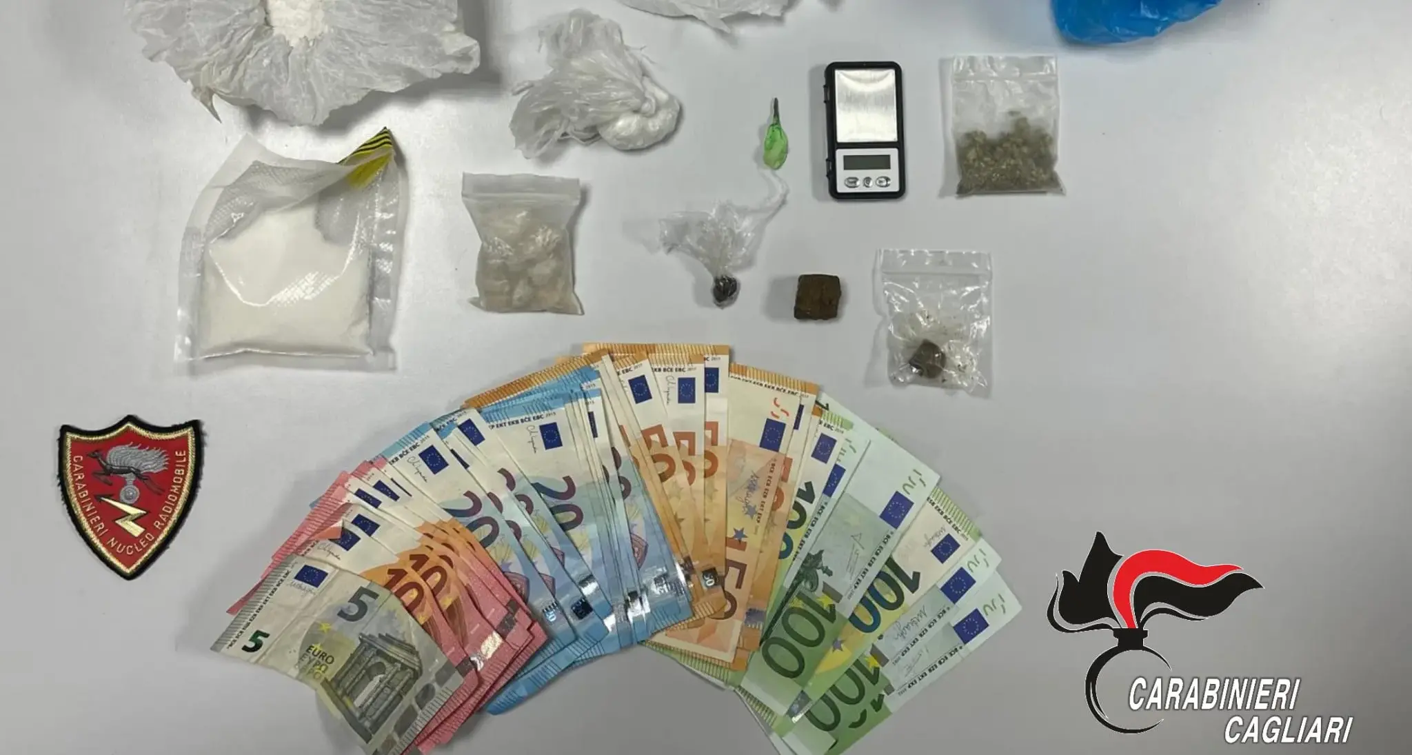 Fermato a Quartu Sant'Elena con un \"campionario\" di sostanze stupefacenti: arrestato un 29enne