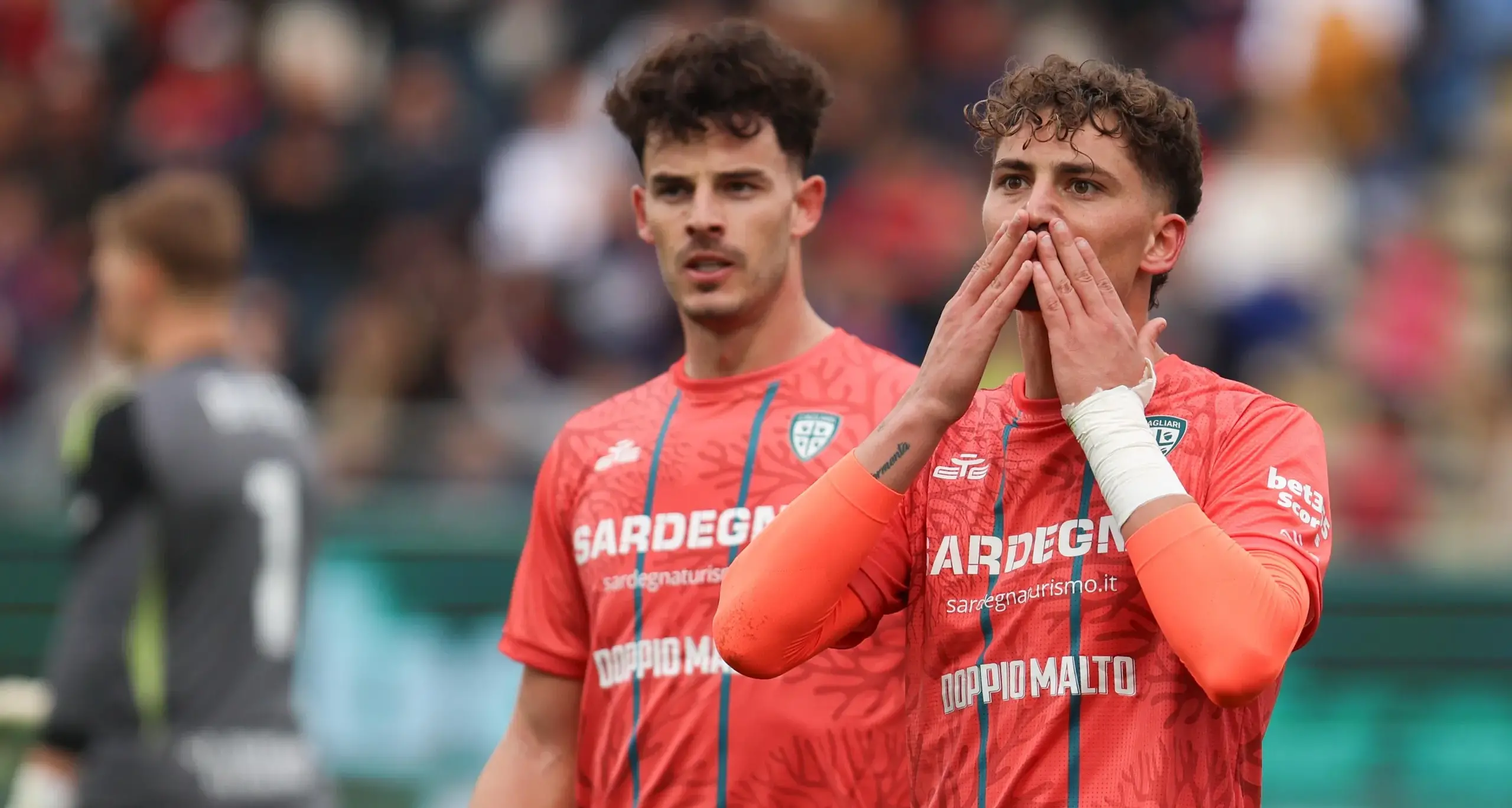 Cagliari-Como 1-2: Da Cunha punisce i rossoblù, belli solo un tempo