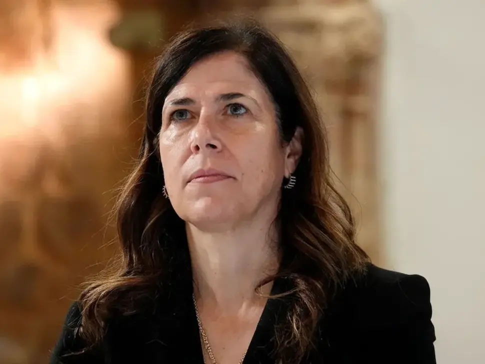 Alessandra Todde resta alla guida della Sardegna: niente decadenza