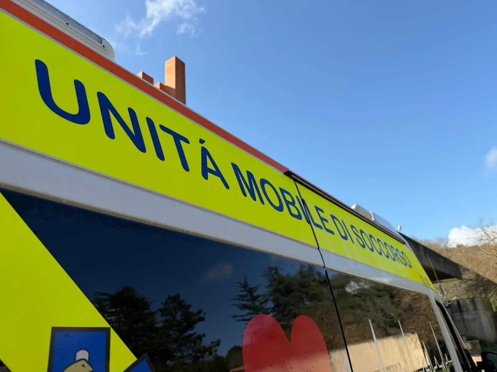 Dramma di Pasqua in una spa: 12enne risucchiato dal bocchettone della vasca idromassaggio, è grave