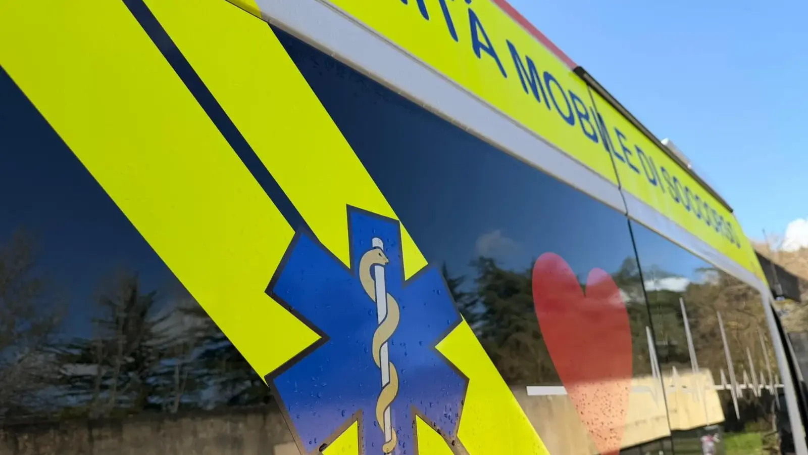 Incidente sul lavoro a Cagliari: operaio cade dal tetto di un hotel