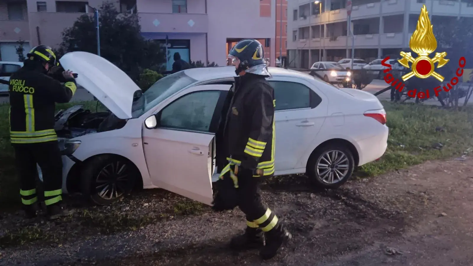 Scontro all’alba a Porto Torres: due auto coinvolte, due persone in ospedale