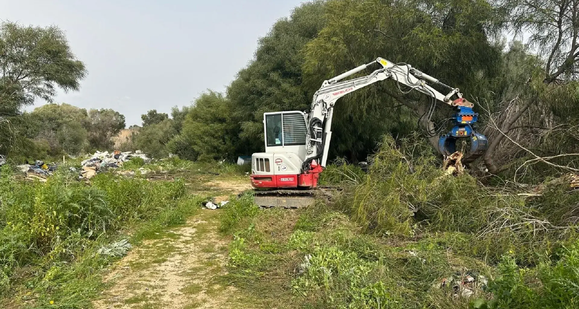 Cagliari. Santa Gilla, al via la bonifica: 90 tonnellate di rifiuti da rimuovere