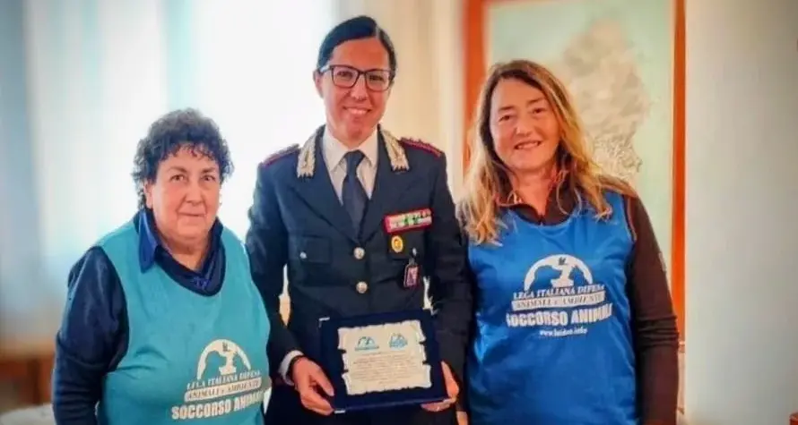 Cagliari, riconoscimento al Tenente Colonnello Nadia Gioviale per la lotta al maltrattamento animale