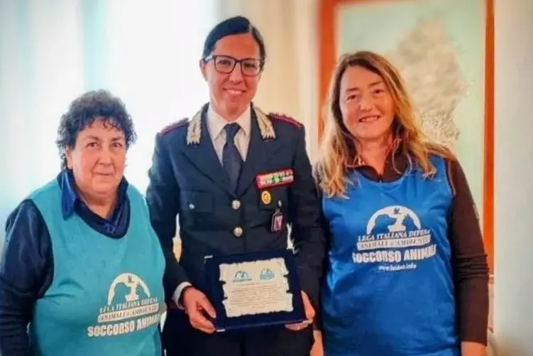Cagliari, riconoscimento al Tenente Colonnello Nadia Gioviale per la lotta al maltrattamento animale