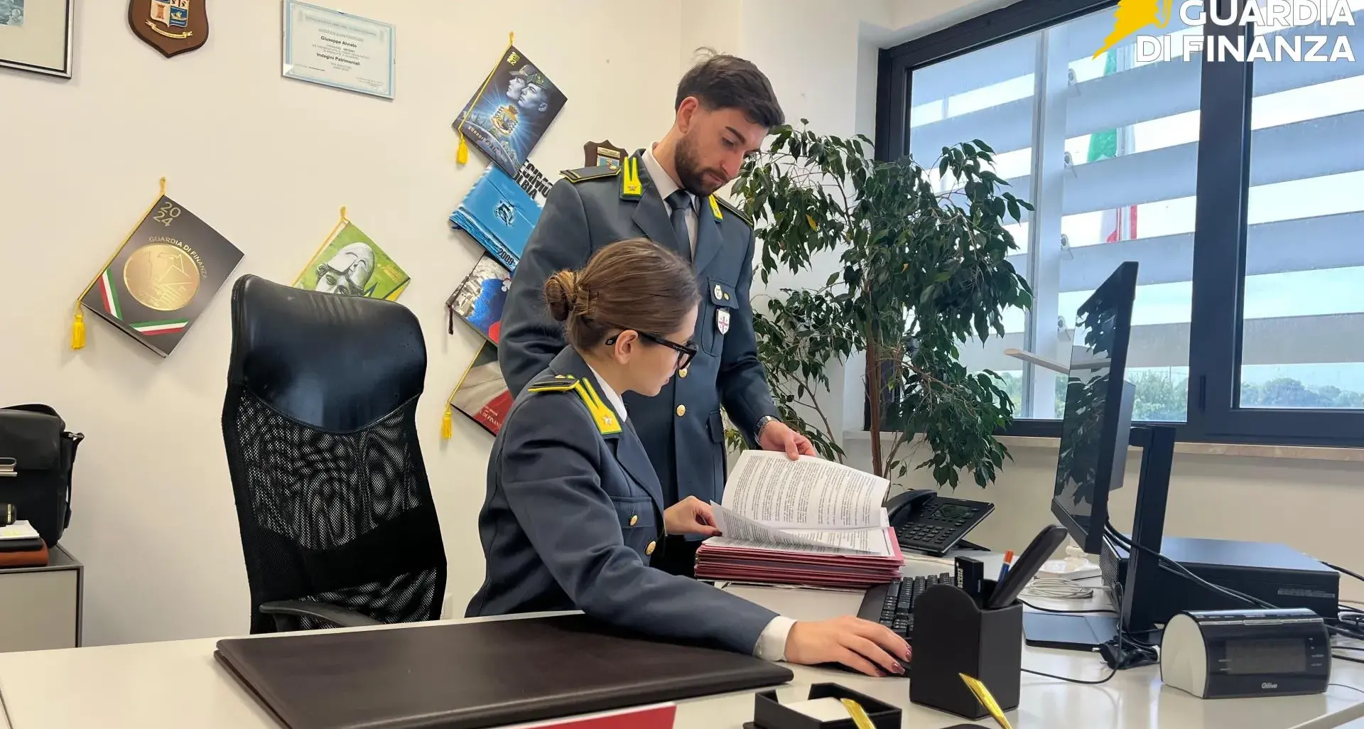 Violazioni fiscali: Guardia di Finanza chiude un minimarket ad Aglientu